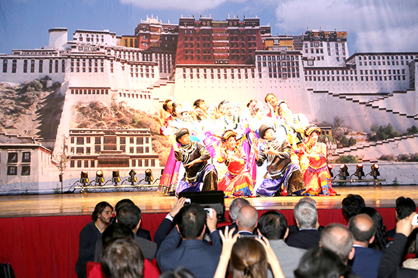 中国西部文化行活动在米兰举行 备受关注
