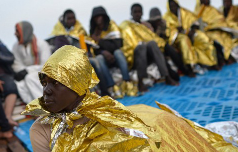 忧！：利比亚离岸难民船不因冬季来临而停航