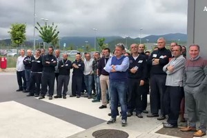 Di Maio incontra i manager e i lavoratori di Piaggio Aerospace (ANSA)