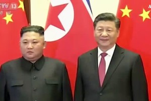 Corea Nord-Cina: Xi a Pyongyang da Kim (ANSA)