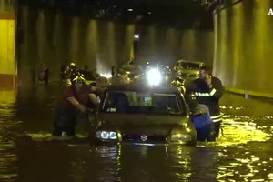 Maltempo nel Milanese, disagi e traffico in tilt (ANSA)
