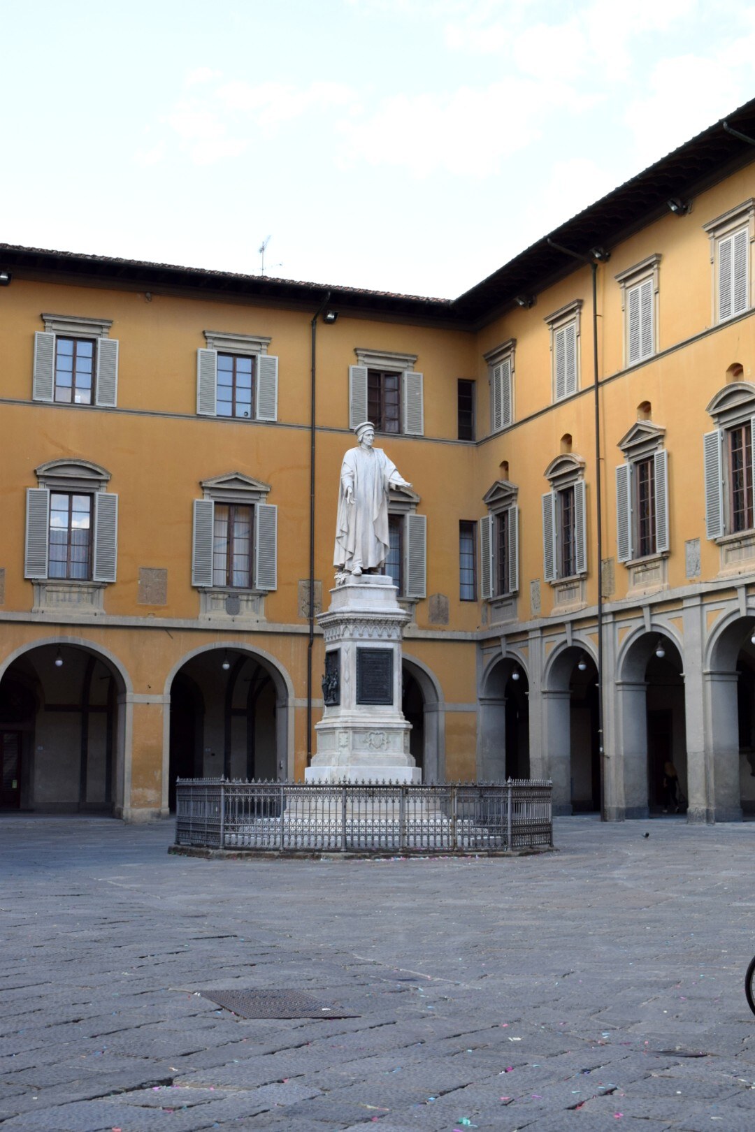 普拉托市政厅(Palazzo Comunale)内院,图:Sara Mannelli / CC BY-SA 4.0,摄于2019年9月29日,资料图,非本次会面实景